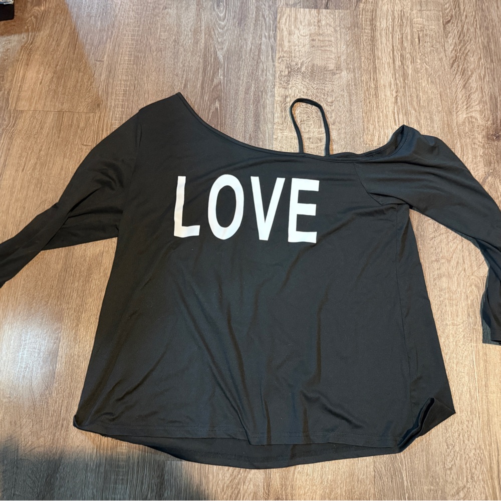 SHEIN‎ Black LOVE Graphic off should long sleeve Tee shirt